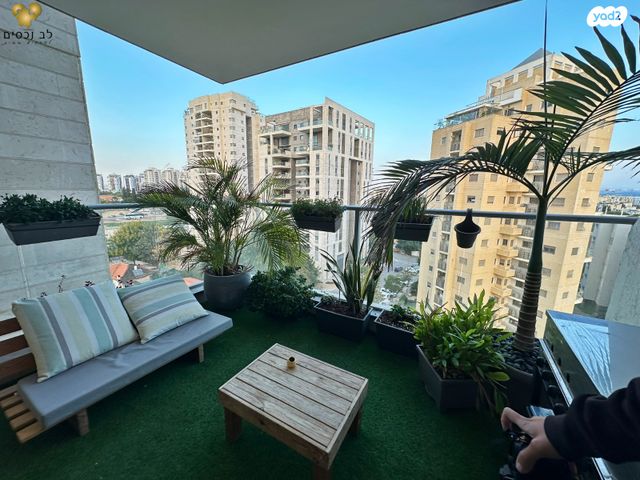 דירה, שאר העיר, הוד השרון