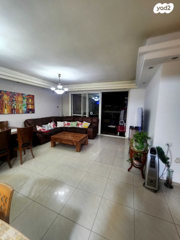 שדרות דוד המלך 16