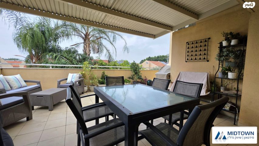 דופלקס, משעול גיל 17, ותיקים, כפר סבא