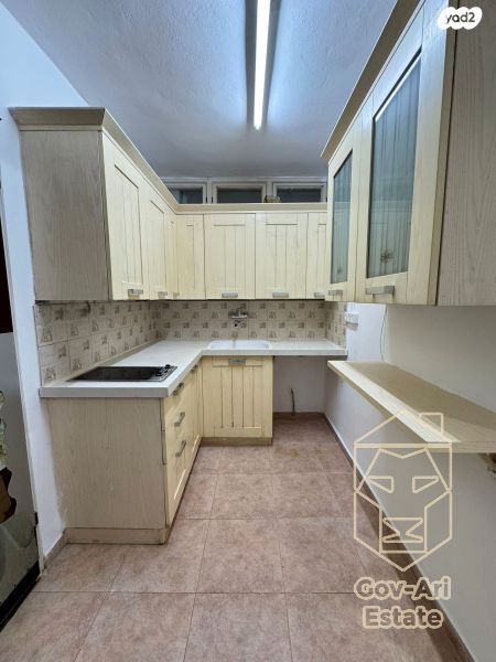 דירה, מבוא הצרי, גילה, ירושלים