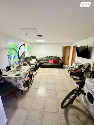 דירה, בית הפועלים, ב' / צפון מערב העיר, רחובות