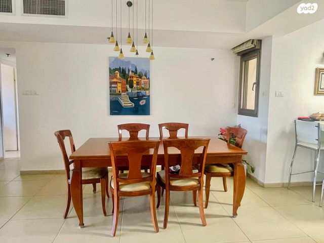 דירה, השחר 11, רמתיים, הוד השרון