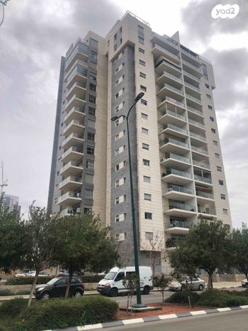 דירה, שדרות האגמים, נתניה