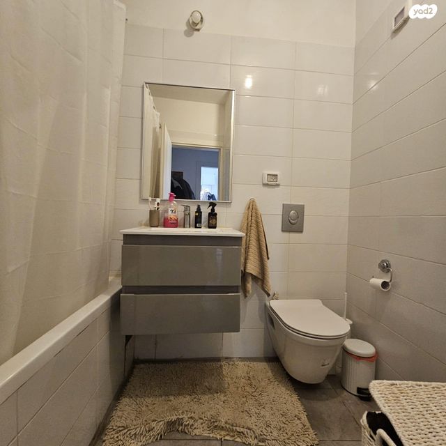 דירה, הרב יצחק ידידיה פרנקל, פלורנטין, תל אביב יפו