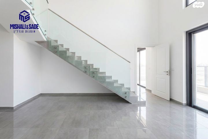 דופלקס, צה"ל 20, חדרה