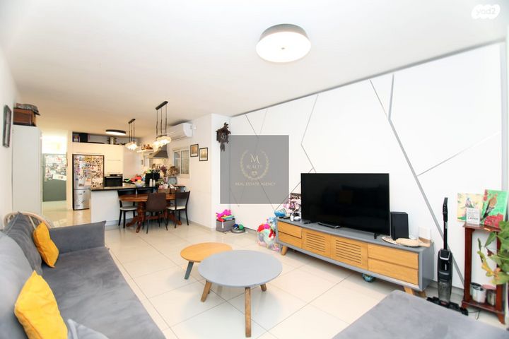 דירה, שדרות בנימין, מרכז העיר דרום, נתניה