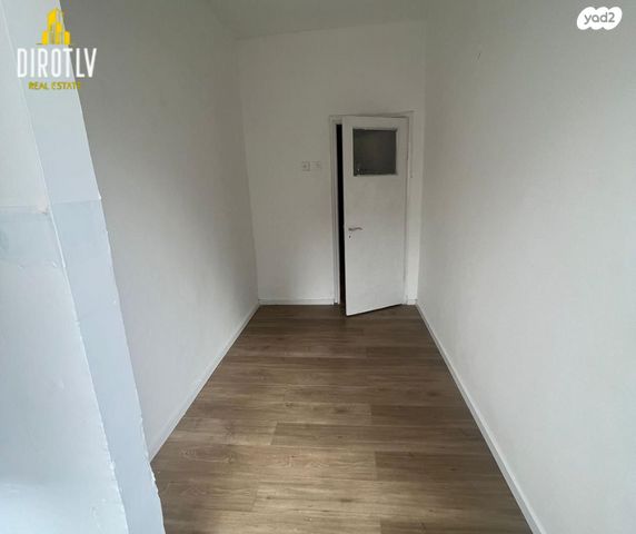 דירה, הירדן 42, נגבה, רמת גן