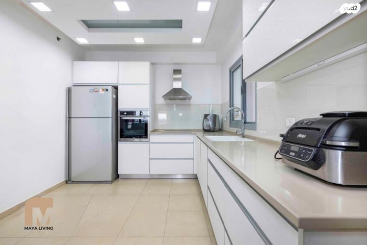 דירה, הנחל, יבנה