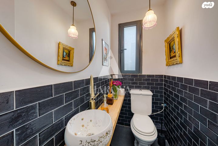 גג/ פנטהאוז, שדרות ירושלים, מכללת תל אביב יפו, דקר, תל אביב יפו