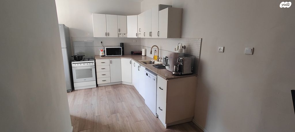 דירה, הנרקיסים 40, מרכז העיר, סביניה, הוותיקה, קרית ביאליק