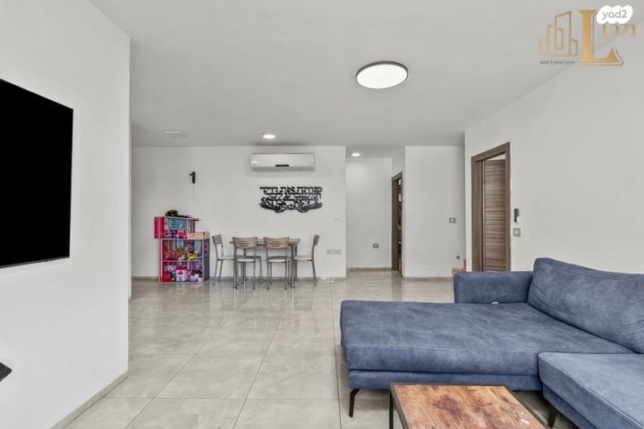 דופלקס, נאות הדרים (חבצלת הצעירה), קרית עקרון