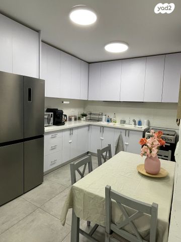 דירה, אבני חפץ