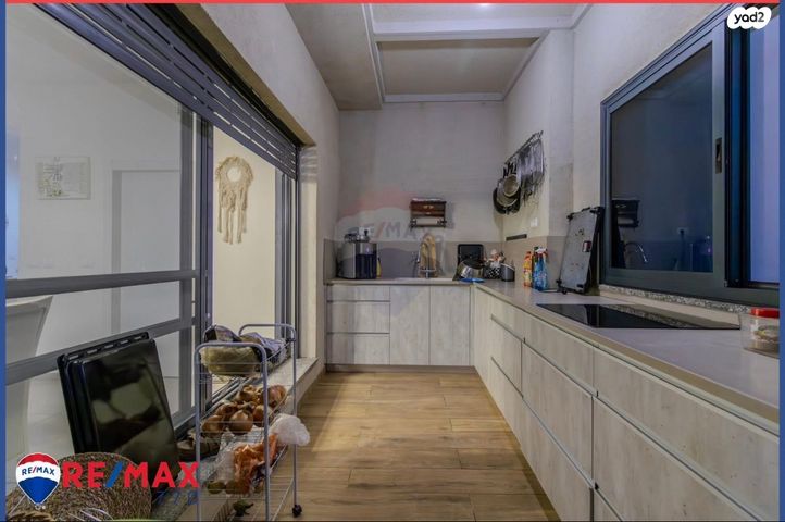 גג/ פנטהאוז, משה שרת, מרכז העיר, עפולה