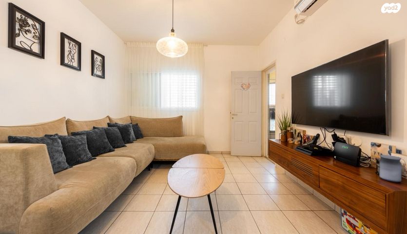 דירה, הירקונים, פתח תקווה