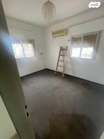 דירה, שלמה המלך, אחוזת כנרת, טבריה