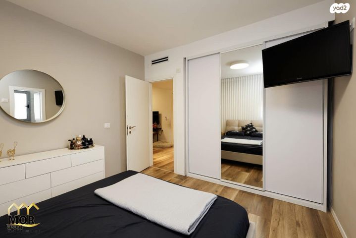 דירה, נאות שמיר, יבנה