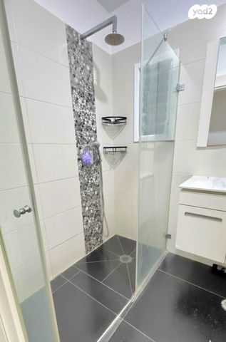 דירה, המצפה 11, גבעת סביון, גני תקווה