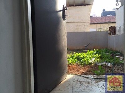 בניין מגורים, טרפון, התקוה, בית יעקב, נווה צה"ל, תל אביב יפו