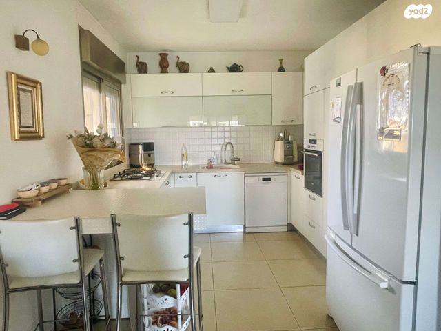 דירה, השחר 11, רמתיים, הוד השרון