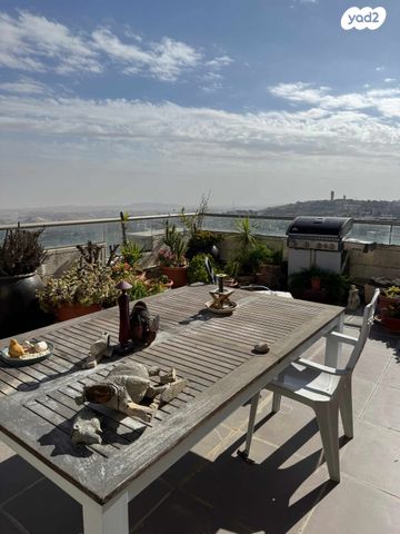 גג/ פנטהאוז, בר כוכבא, הגבעה הצרפתית, גבעת שפירא, ירושלים