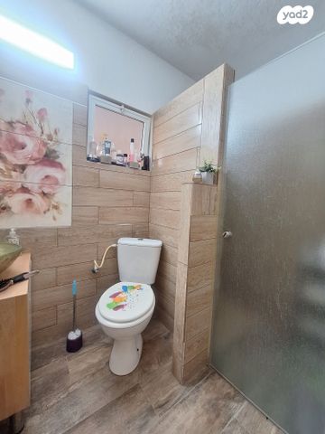 דו משפחתי, גבים, ערד