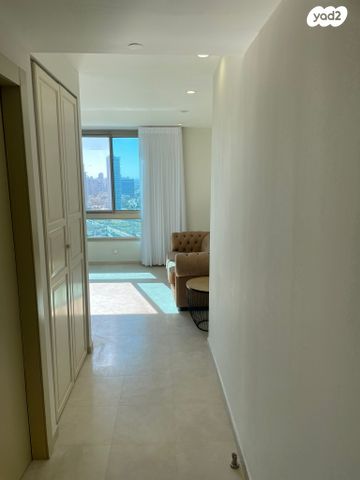 דירה, שדרות עובד בן עמי, נוף הטיילת, נתניה