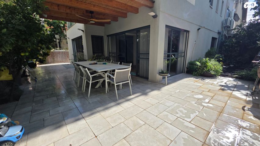 דו משפחתי, השופטים, הדר, רמת השרון