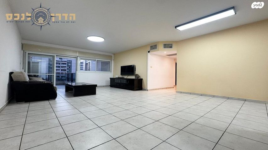 דירה, תש"ח 9, רובע הקריה, הסיטי, אשדוד