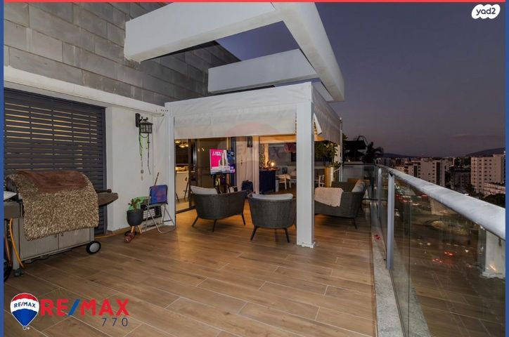 גג/ פנטהאוז, משה שרת, מרכז העיר, עפולה