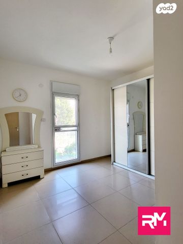 דירה, השמורה, זכרון יעקב