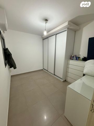 דירה, נחל ירקון, כרמי גת, קרית גת