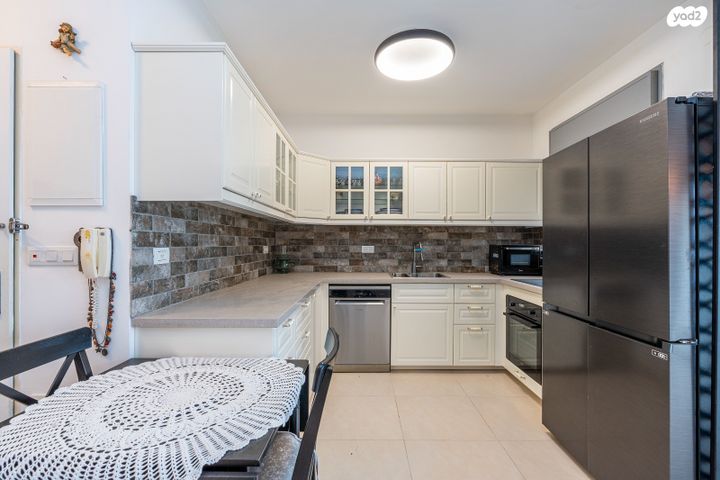 דירה, אור עקיבא