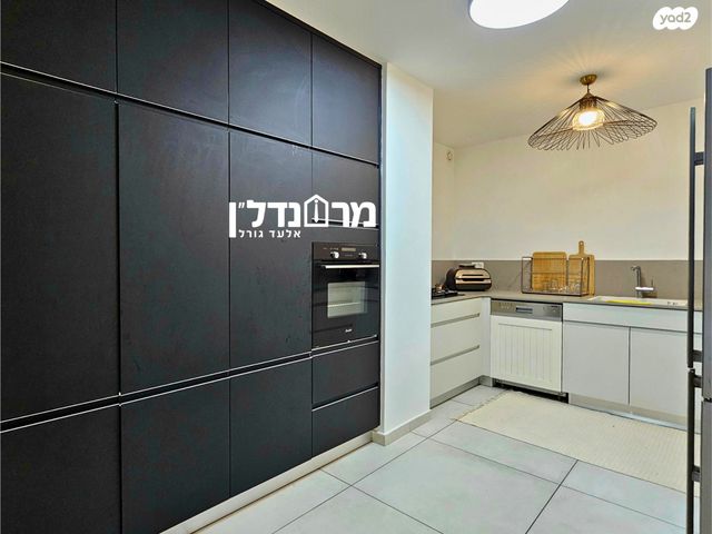 דירת גן, הרצליה הירוקה, נווה עובד, הרצליה