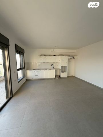 גג/ פנטהאוז, קהילת ברזיל 10, ניר אביב, תל אביב יפו