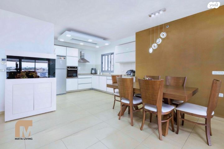 דירה, הנחל, יבנה