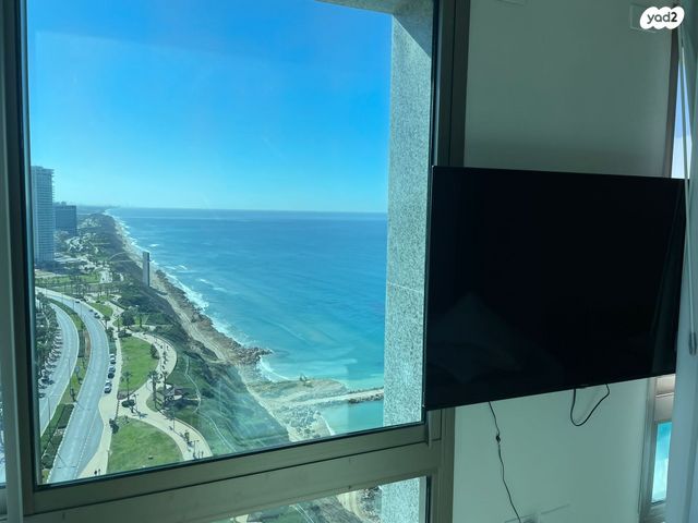 דירה, שדרות עובד בן עמי, נוף הטיילת, נתניה