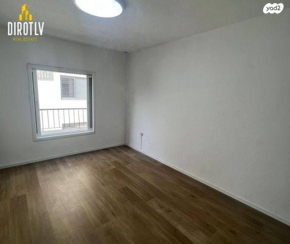 דירה, הירדן 42, נגבה, רמת גן