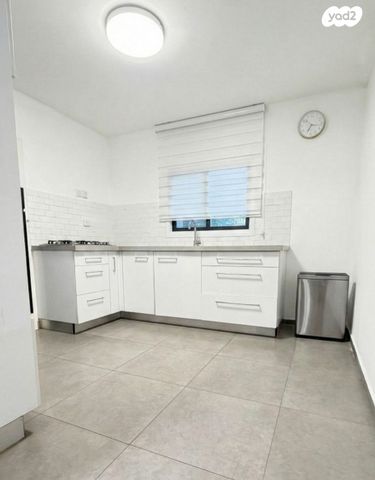 דירה, המצפה 11, גבעת סביון, גני תקווה