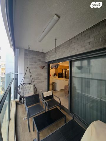 דירה, מכבי, נווה דוד רמז, רעננה