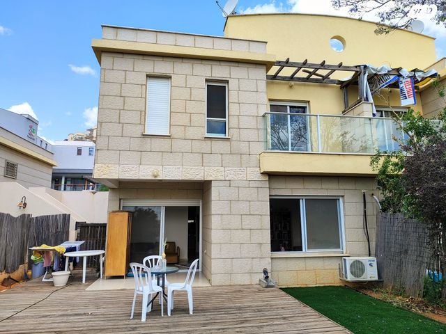 דו משפחתי, כינרת 3, גבעת טל, אלפי מנשה