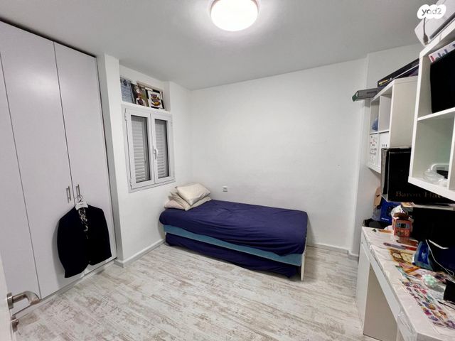 דירה, חיים לנדאו, בן גוריון, חולון