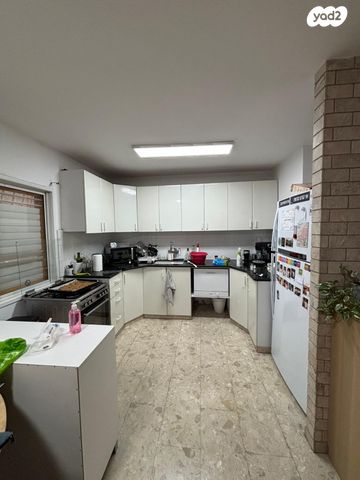 דירה, הנרייטה סולד 114, גבעת הזיתים, פסגת לוד, לוד