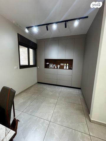 דירה, עוזי חיטמן, הכרם ג', עכו