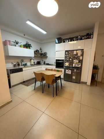 דירת גן, נוף ים - מע"ר, אור עקיבא