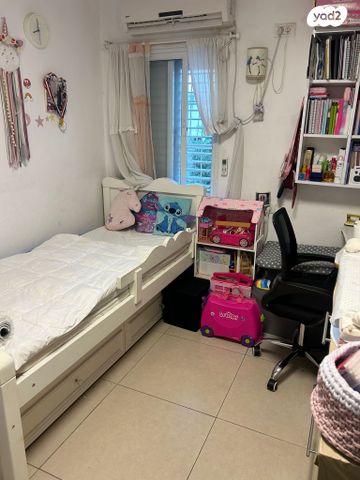 דירה, ירמיהו, נאות יהודית ונווה ארזים, חולון