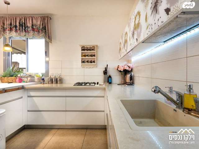 גג/ פנטהאוז, הסירה, נאות רבין, יבנה