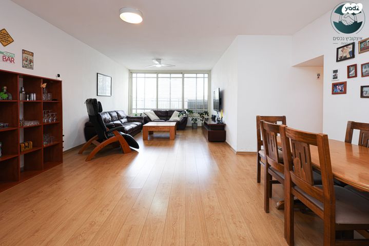 דירה, הוד השרון