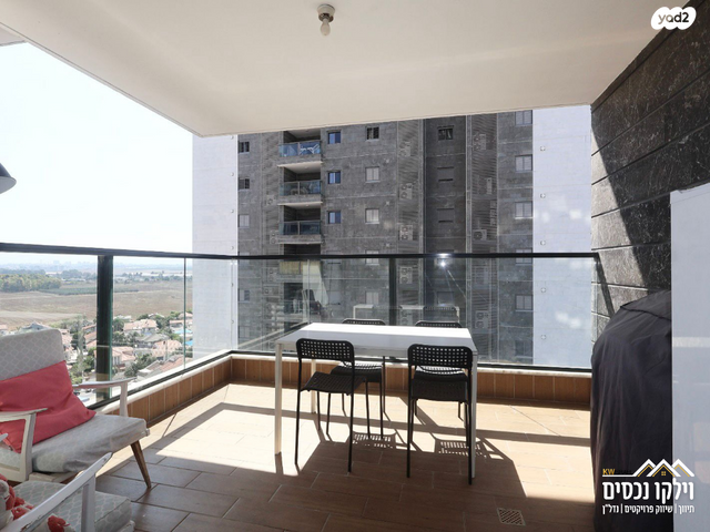 דירה, הכרמל, נאות שז"ר, יבנה