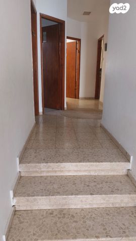 דו משפחתי, הדקלים, פרדס חנה כרכור