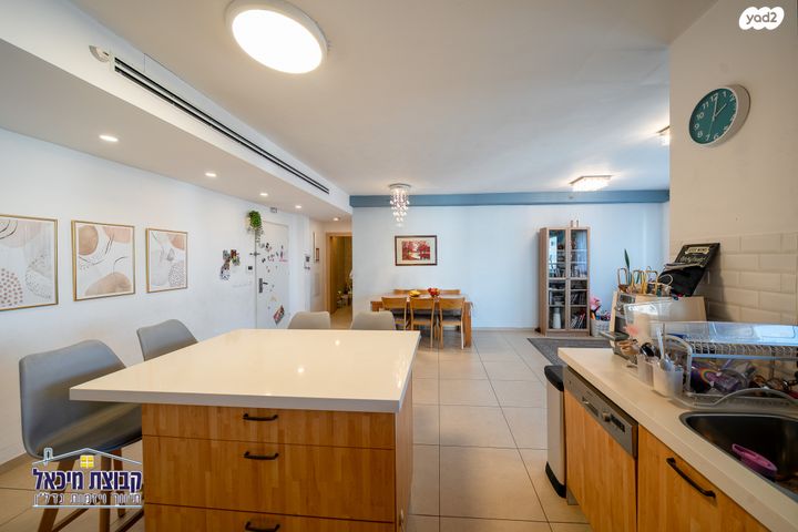 דירה, יונתן רטוש 3, פסגות אפק, ראש העין